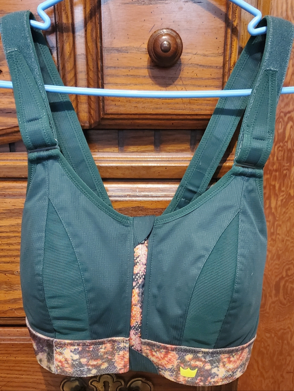 SHEFIT NWOT Forest Green Sports Bra with Multicolor Band
